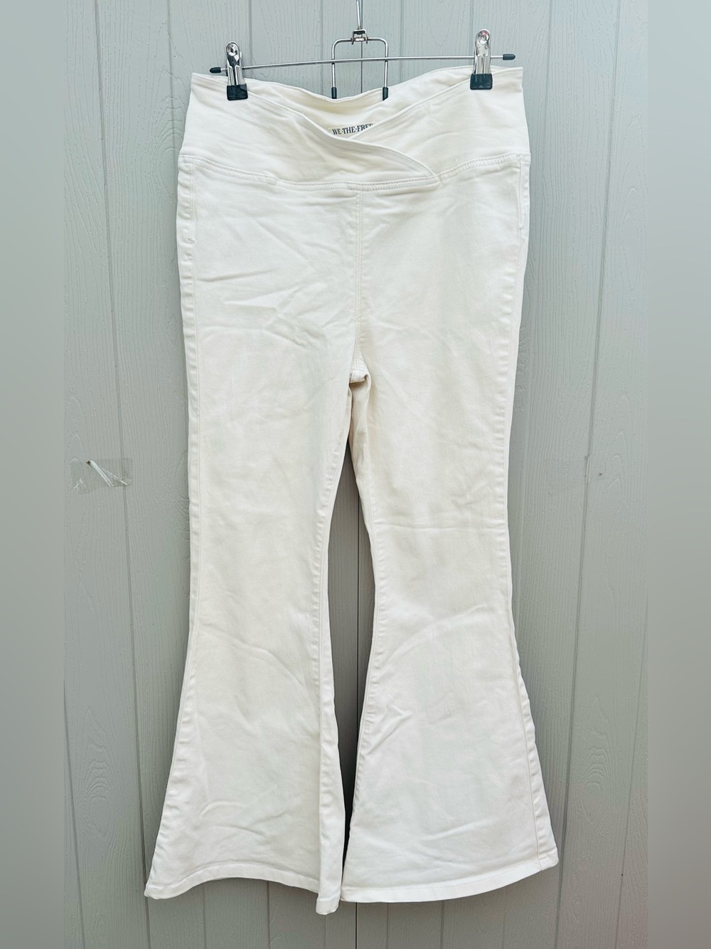 We The Free Free People Crossover Flare Jeans Ivory Cream Size 27 Inseam 26